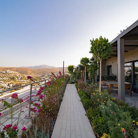 Mare Deluxe Residences & 4*