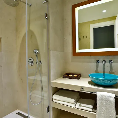 Mare Deluxe Residences & Hotell 4*