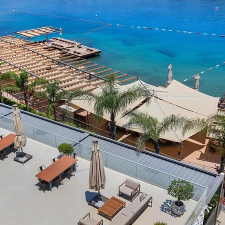 Hotel Mare Deluxe Residences &