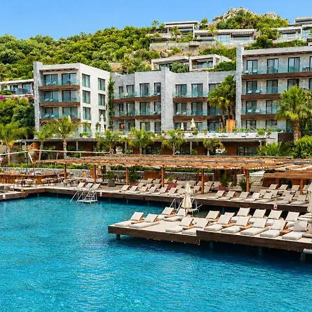 Mare Deluxe Residences & Hotell 4*