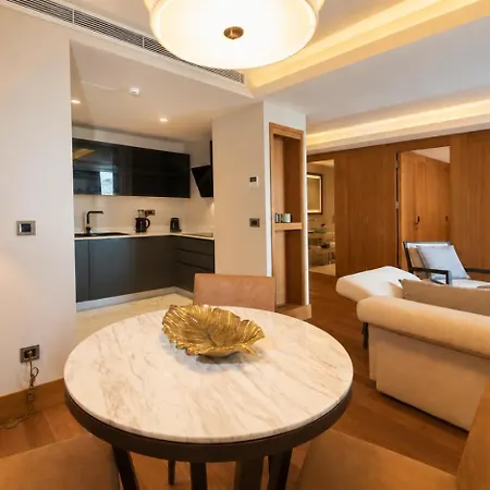 Отель Mare Deluxe Residences & 4*