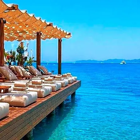 Mare Deluxe Residences & 4* Gündogan
