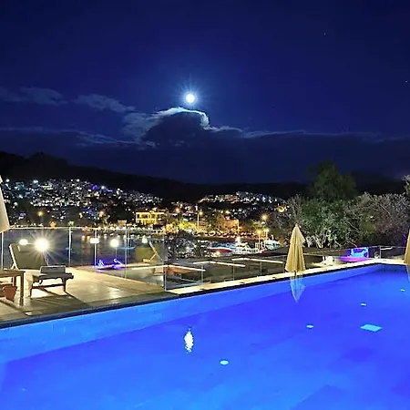 Mare Deluxe Residences & Hotel 4*