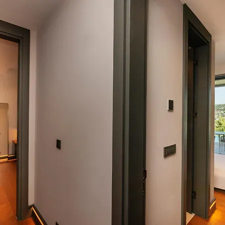 Mare Deluxe Residences & 4*