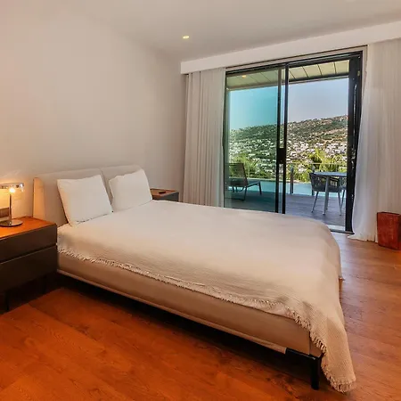Mare Deluxe Residences & Hotell 4*
