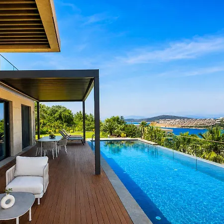 Mare Deluxe Residences & Hotel 4*